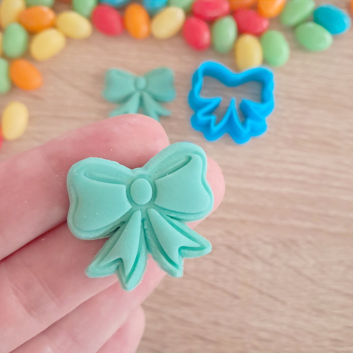 Mini Bow Fondant Cutter & Stamp – Little Monkey NZ