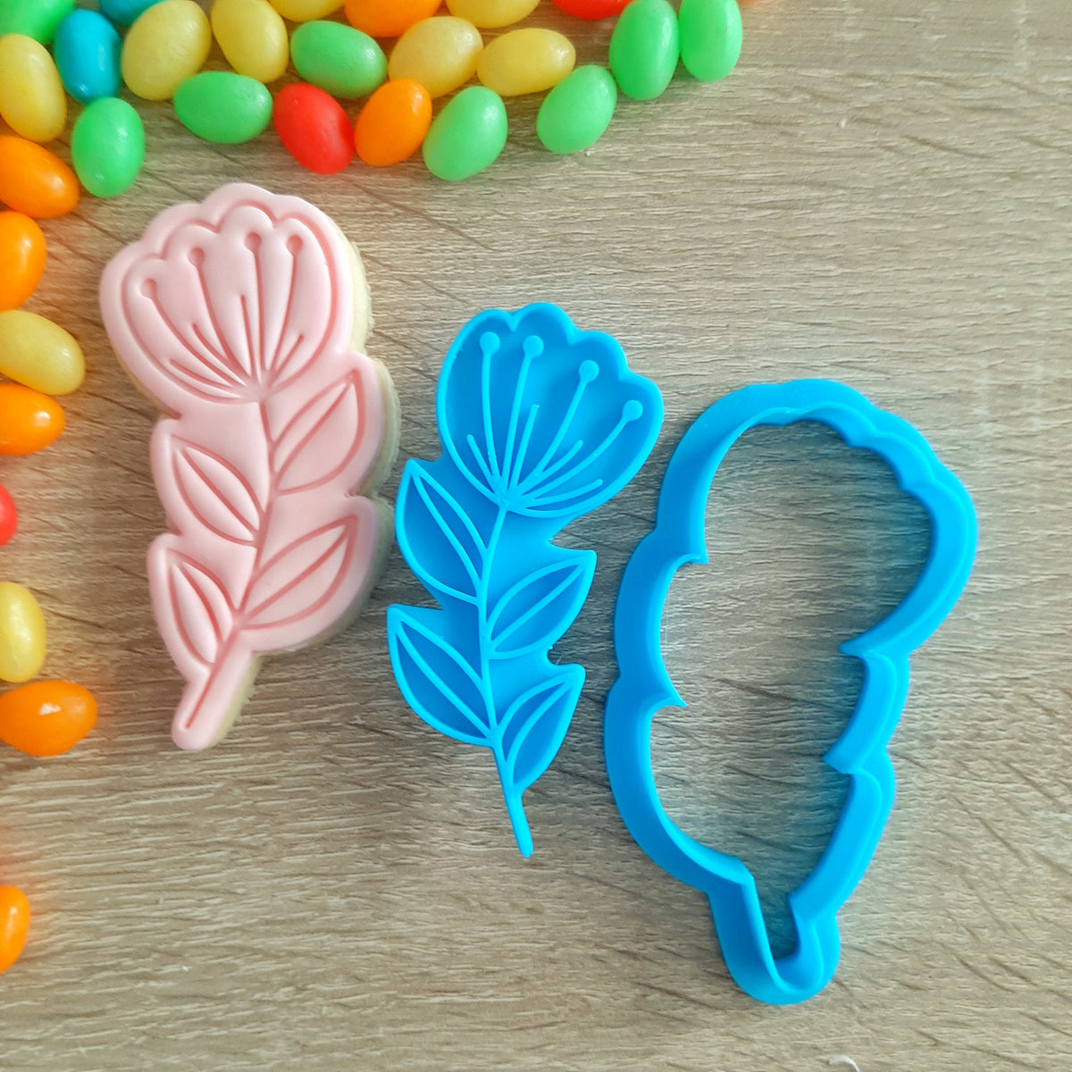 Tulip with Stem Cookie Cutter & Fondant Stamp – Little Monkey NZ