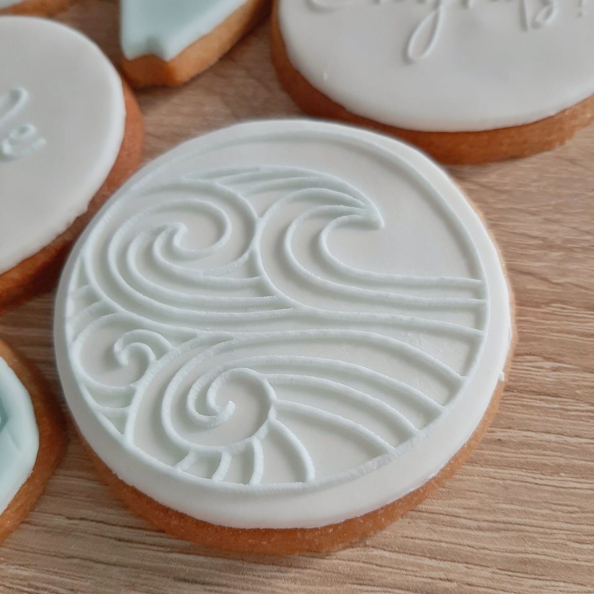 Waves Raised Acrylic Fondant Stamp – Little Monkey NZ