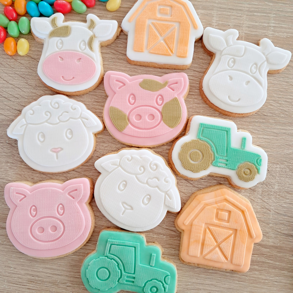 Tractor Raised Acrylic Fondant Stamp & Cookie Cutter – Little Monkey NZ