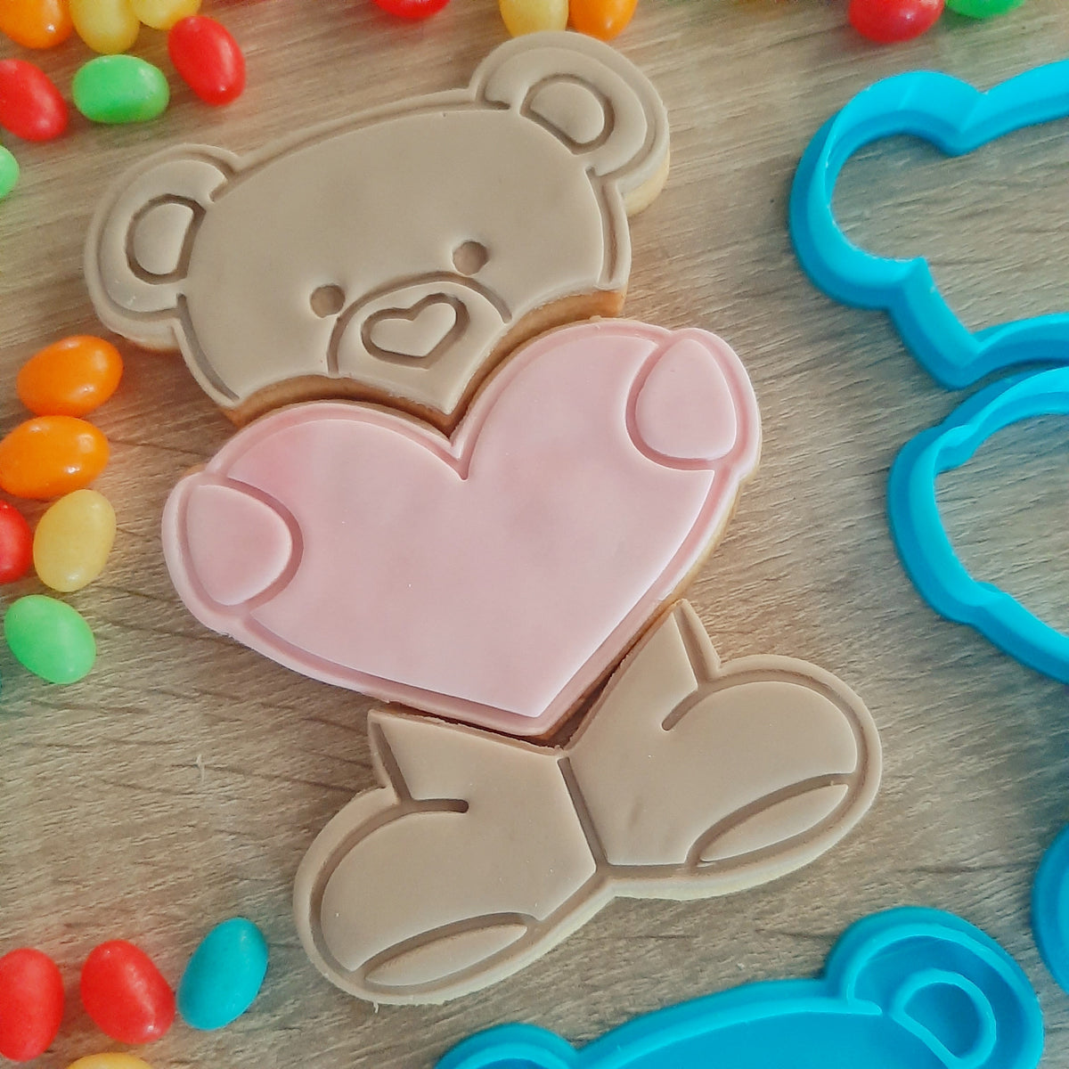 XL Teddy (6pcs) Cookie Cutter & Fondant Stamp Set – Little Monkey NZ
