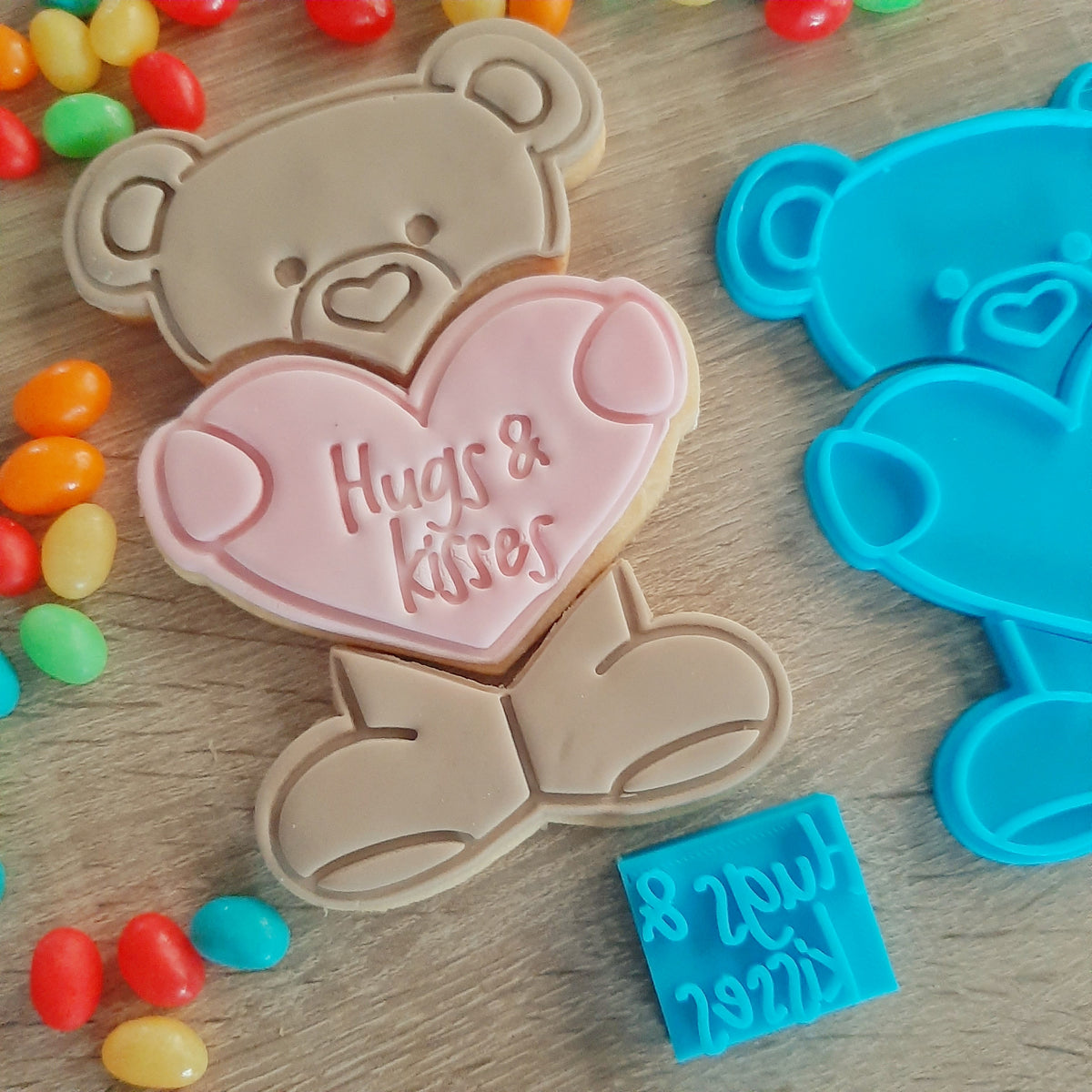Small Hugs & Kisses Fondant Stamp – Little Monkey NZ