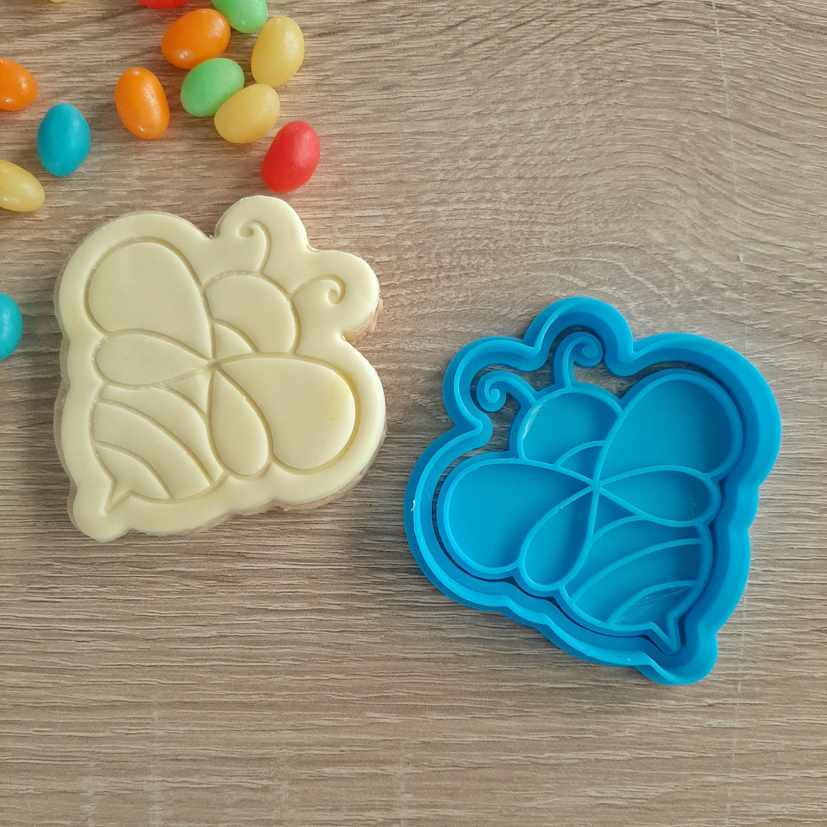 Bee (2) Cookie Cutter & Fondant Stamp – Little Monkey NZ