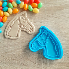Load image into Gallery viewer, Horse Head Cookie Cutter &amp; Fondant Stamp