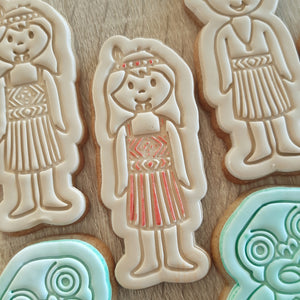 Kapa Haka Kōtiro (Girl) Cookie Cutter & Fondant Stamp