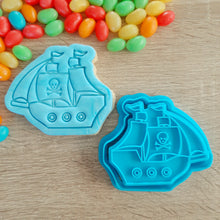 Load image into Gallery viewer, Pirate Ship Cookie Cutter &amp; Fondant Stamp