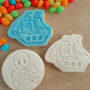 Skull and Crossbones Fondant Stamp