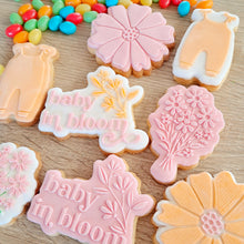 Load image into Gallery viewer, Flower Raised Acrylic Fondant Stamp &amp; Cookie Cutter