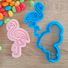 Load image into Gallery viewer, Flamingo Cookie Cutter &amp; Fondant Stamp