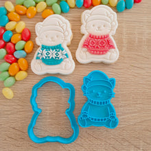 Load image into Gallery viewer, Christmas Sweater Friends - Cat Cookie Cutter &amp; Fondant Stamp (5 pcs)