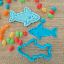 Load image into Gallery viewer, Shark Cookie Cutter &amp; Fondant Stamp