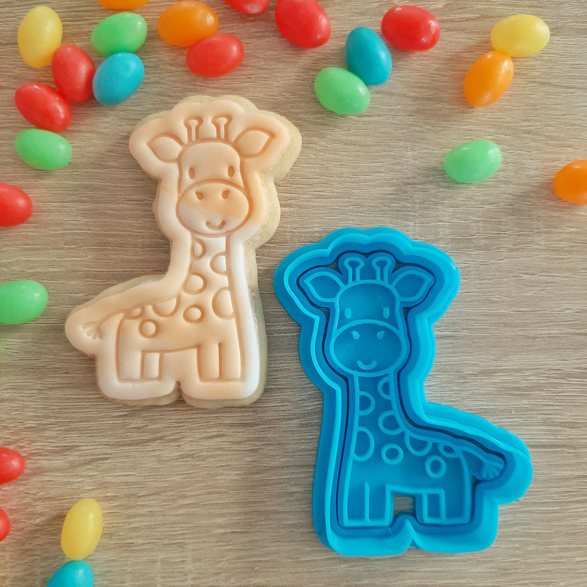 Giraffe Cookie Cutter & Fondant Stamp – Little Monkey NZ