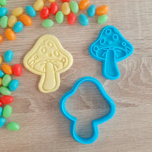 Load image into Gallery viewer, Toadstool Cookie Cutter &amp; Fondant Stamp