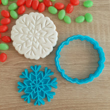 Load image into Gallery viewer, Snowflake Cookie Cutter &amp; Fondant Stamp