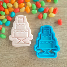 Load image into Gallery viewer, Three Tier Cake Cookie Cutter &amp; Fondant Stamp