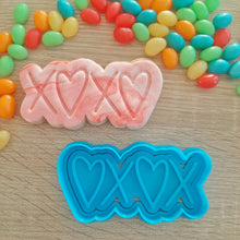 Load image into Gallery viewer, Hearts &amp; Kisses Cookie Cutter &amp; Fondant Stamp