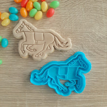 Load image into Gallery viewer, Horse Cookie Cutter &amp; Fondant Stamp
